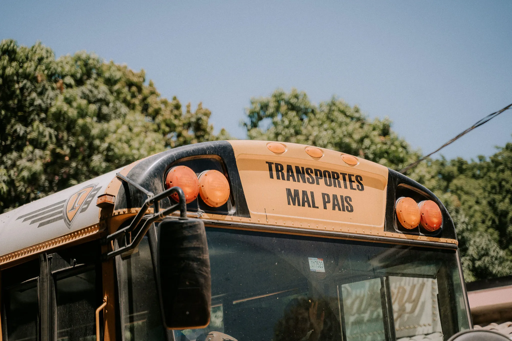 The Mal Pais local bus passing through Santa Teresa